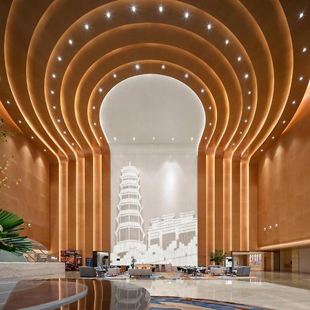 Отель Wyndham Grand Zhaoqing Downtown Экстерьер фото